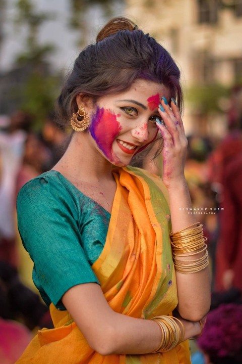 Joyeeta Sanyal Cute Poses, Girls Holi Dp Images HD Wallpaper
